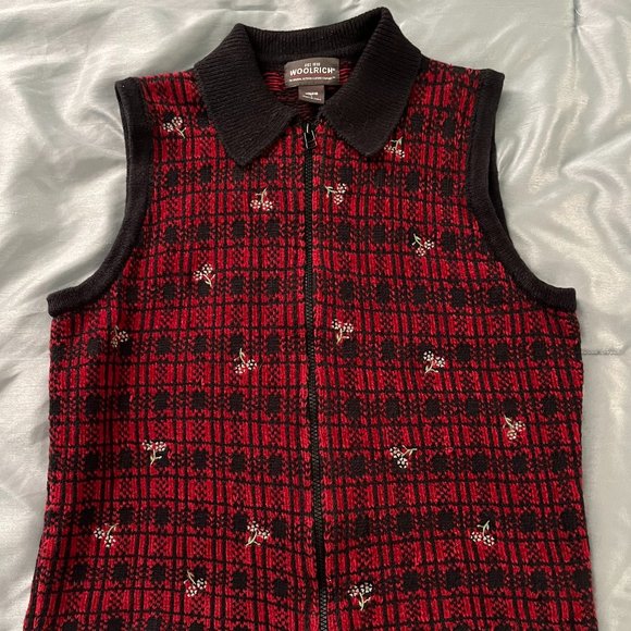 Woolrich Women's Size L Vest  Embroidered flowers - Picture 1 of 5